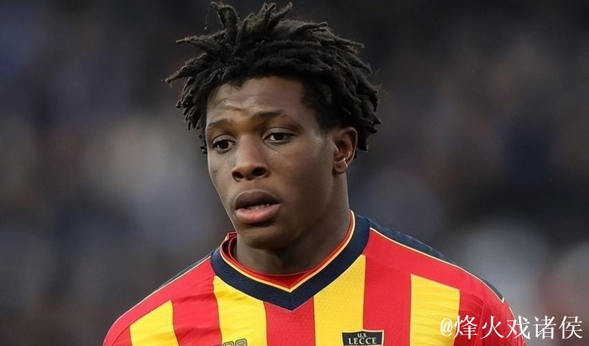 曼联求购20岁左路好手遭拒 或再报价4000万欧元