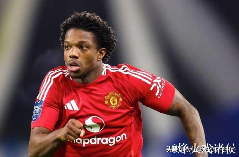 曼联求购20岁左路好手遭拒 或再报价4000万欧元
